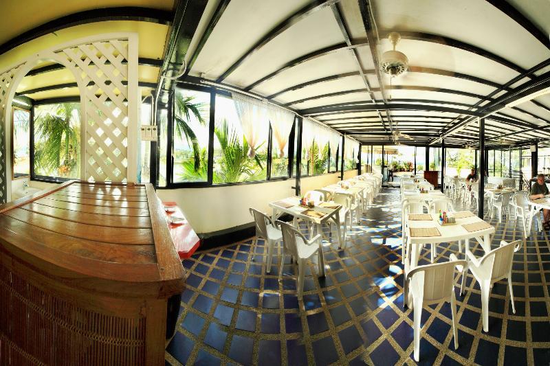 In On The Tempat peranginan 3*